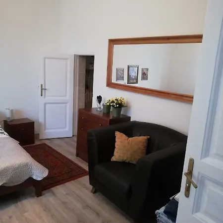 Feriehus Pozsonyi Vendeghaz *